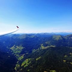 Flugwegposition um 14:36:27: Aufgenommen in der Nähe von Gemeinde Albeck, 9571, Österreich in 2792 Meter
